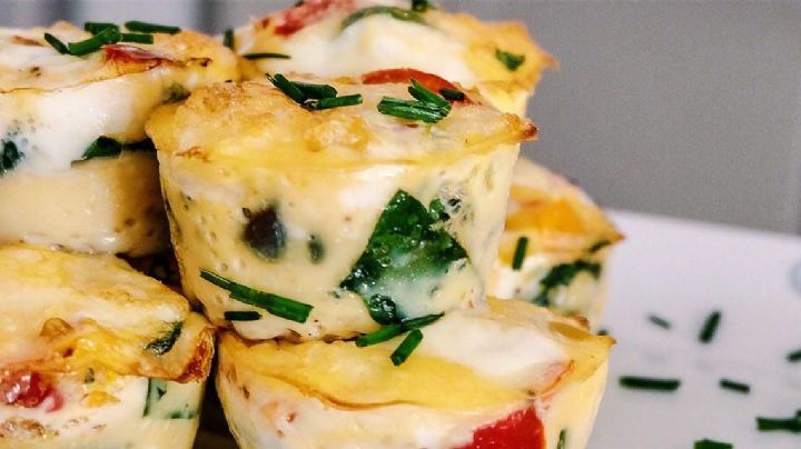 Disfruta de un desayuno único con estos ricos muffins de huevo