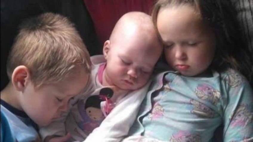 Atroz: Madre no puede salvar a sus hijos y mueren quemados vivos; les lanzaron una bomba de gasolina