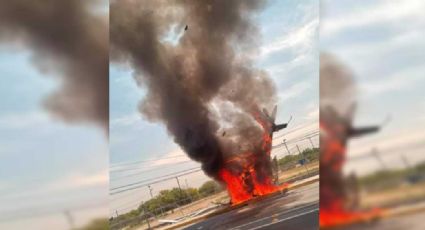 VIDEO: Helicóptero arde en llamas luego de caer en carretera Monterrey-Laredo