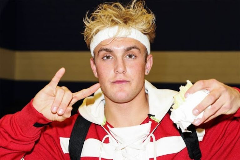 Jake Paul está acusado de robo, explotación y abuso sexual