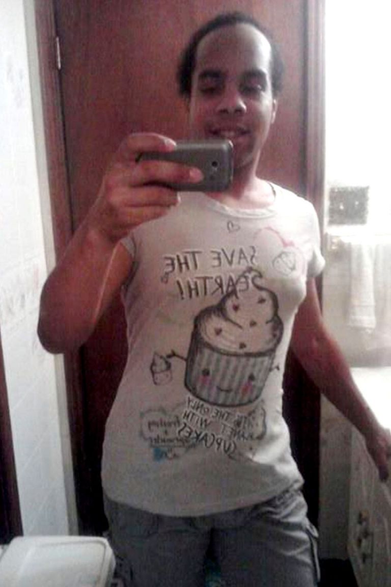 Isaiah Brown fue baleado 10 veces por un oficial de la Policía