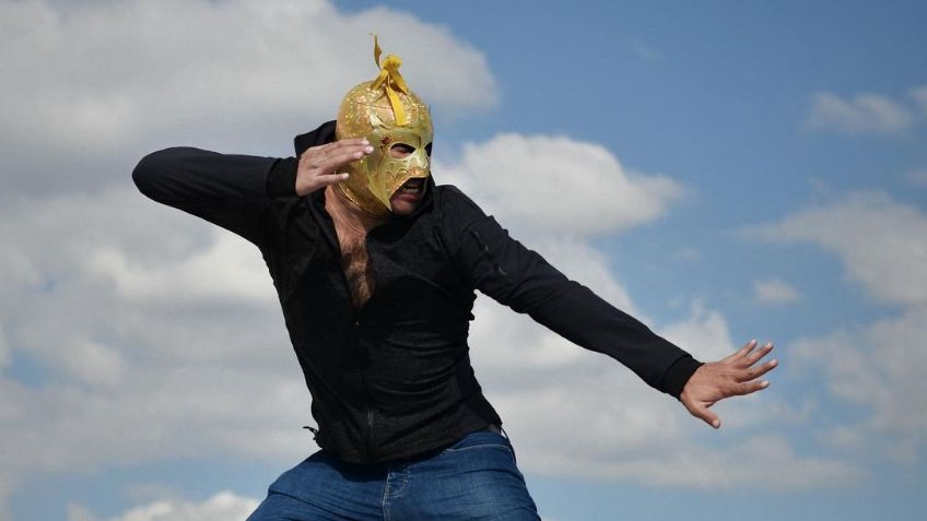 El 'Escorpión Dorado' a punto de sufrir accidente en carro: "El chofer se venía durmiendo"