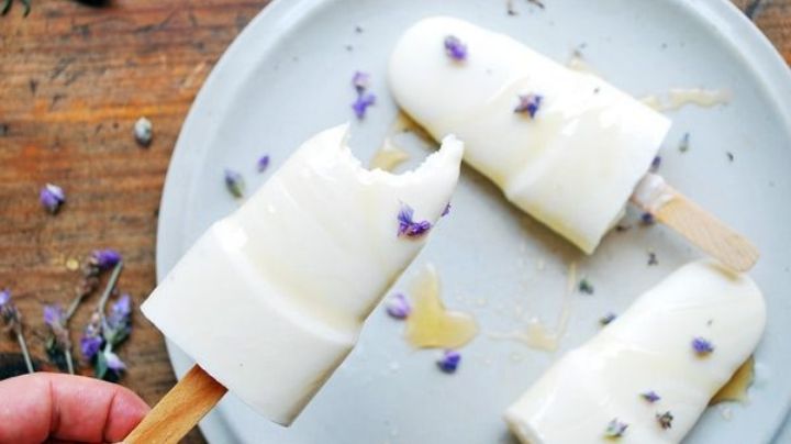 Relájate con todos los beneficios de la lavanda gracias a estas paletas heladas