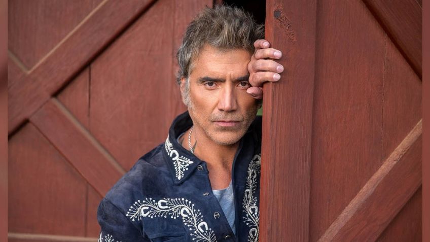 Alejandro Fernández 'El Potrillo' lleva a México en la piel; de esta forma es parte de sus 50 años
