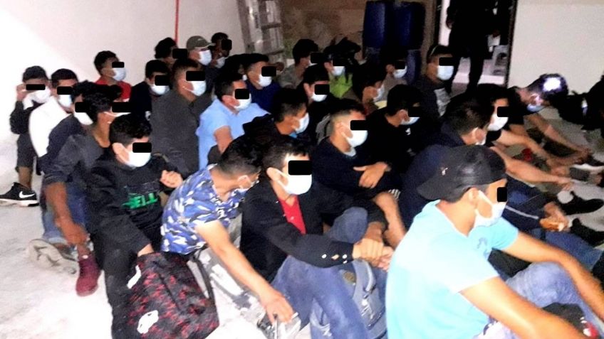 Hallan a 53 migrantes hacinados en Nuevo León; llevaban 3 días sin comer