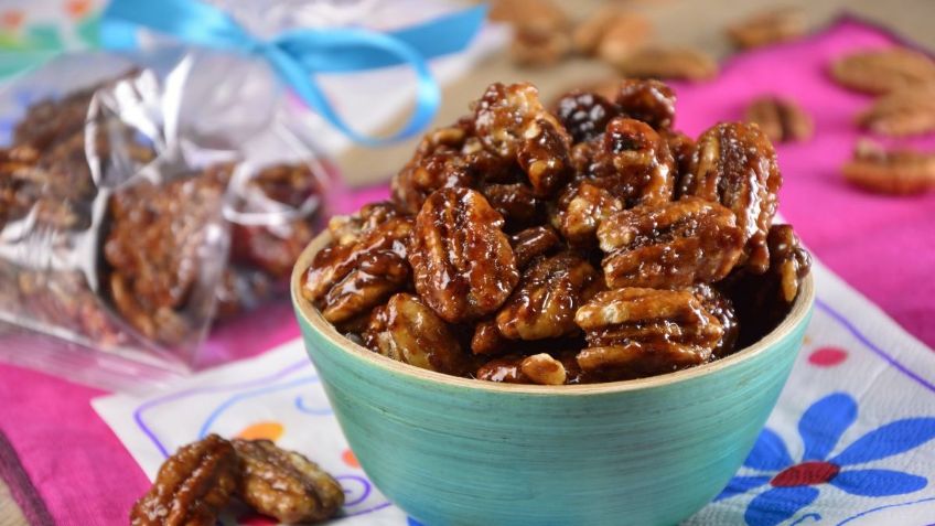 Consiéntete con este saludable 'snack' de nueces garapiñadas