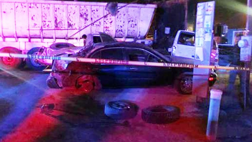 Aparatoso choque deja una mujer muerta y un hombre herido entre Sonora y Baja California