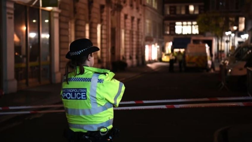 Arrestan a 4 adolescentes por intento de homicidio; los acusan de apuñalar a dos menores