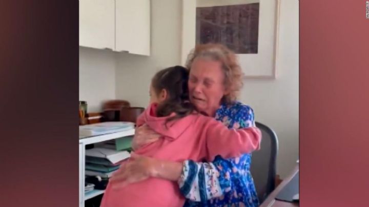 VIDEO: Abuelita de 75 años se reúne con su nieta tras un año sin verse por la pandemia