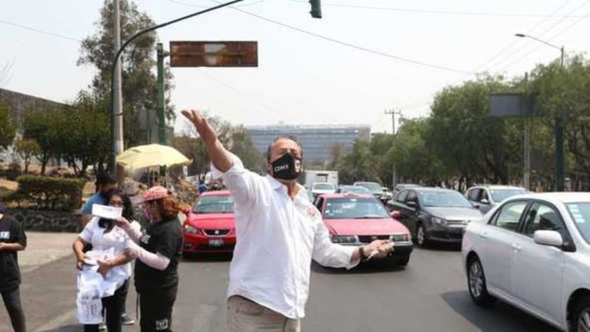 VIDEO: En plena entrevista, Alfredo Adame insulta a automovilistas; así lo critica Internet