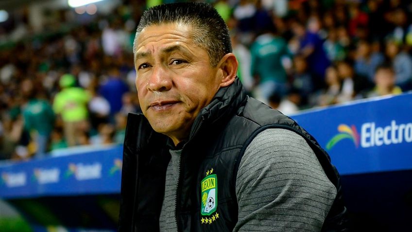 Ignacio Ambriz no continuará como DT de León; la directiva anunció que se va al finalizar el torneo