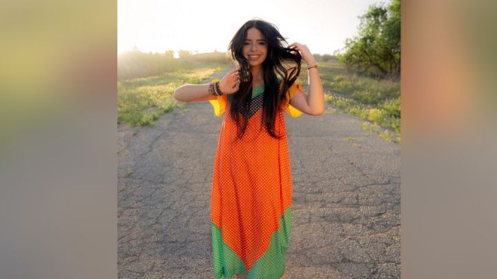 ¿Ya tiene galán? Ángela Aguilar pasea con famoso cantante y redes estallan