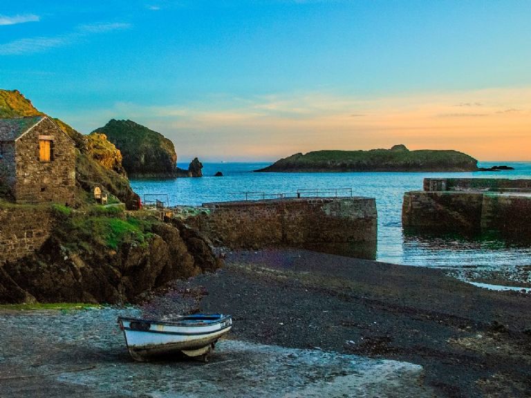 Matthew Smith y su hija Bonnie murieron juntos arrastrados por una ola