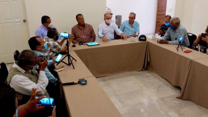 Empresarios hacen llamado a candidatos a ‘salvar el barco’ de Guaymas