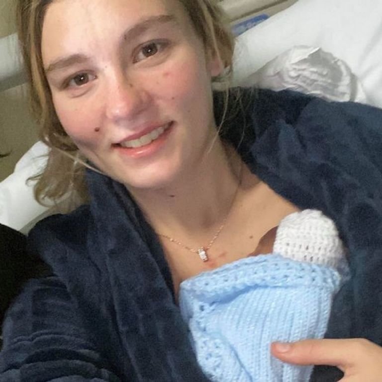 Bethany Lamming vio morir a su bebé sin poder hacer nada