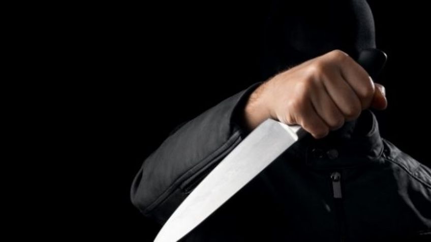 ¡Insólito! Dueño de un restaurante apuñala a otro hombre por usar su baño sin consumir