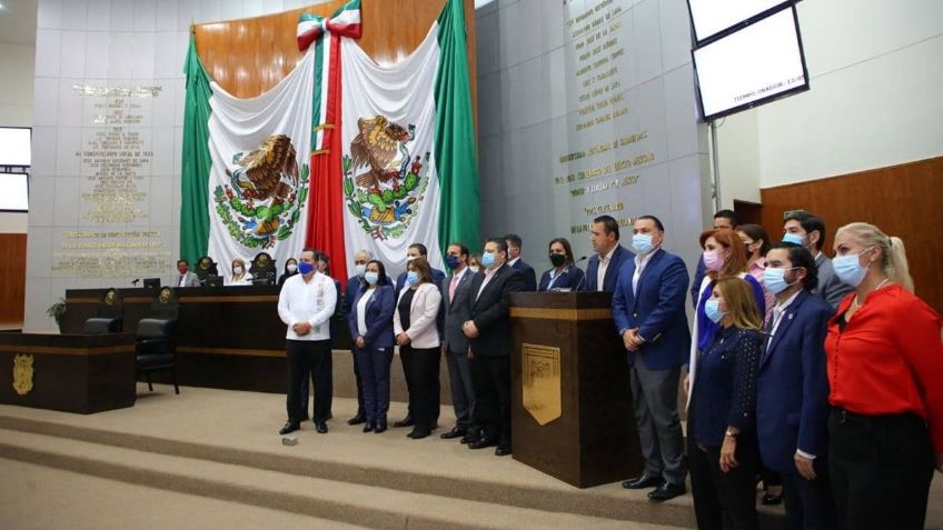 Congreso de Tamaulipas rechaza desafuero; reconoce a García Cabeza de Vaca como gobernador