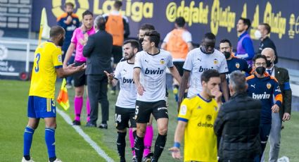 Racismo en la cancha: Jugadores del Valencia CF abandonan partido tras insultos
