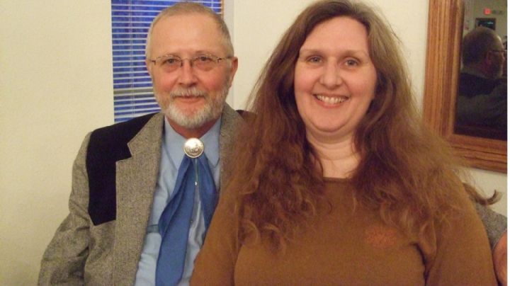 Escuela cristiana encadenó a una niña a la pared y la obligó a ir al baño en una cubeta