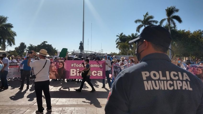 "Ni una más": Marchan por la desaparición de las hermanas Bianca y Aderli Mendoza en Obregón