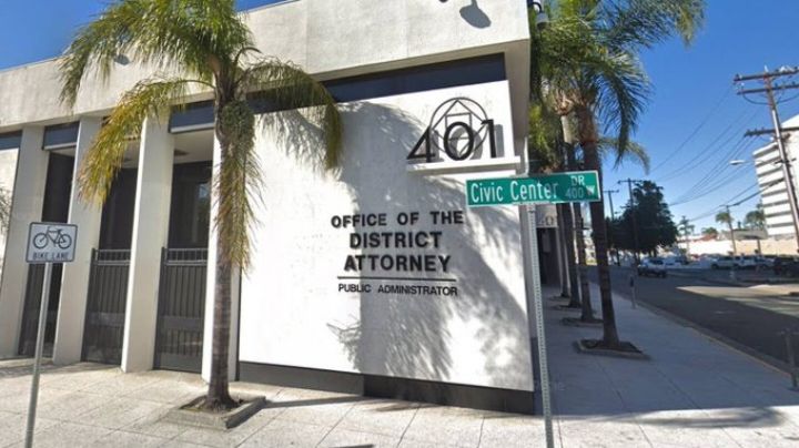 Racismo en EU: Sujeto arroja piedras a una mujer y un niño de 6 años, ambos de origen asiático