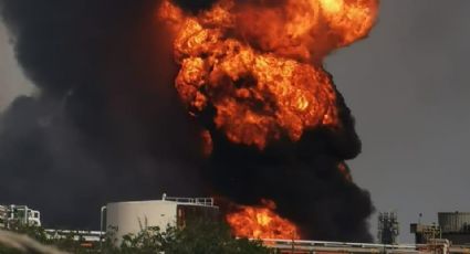 VIDEO: ¡Terrible accidente! Registran incendio en refinería de Pemex en Veracruz