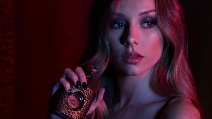 Ella sería la nueva amiga de Ester Expósito; seguidores creen que sustituyó a Danna Paola