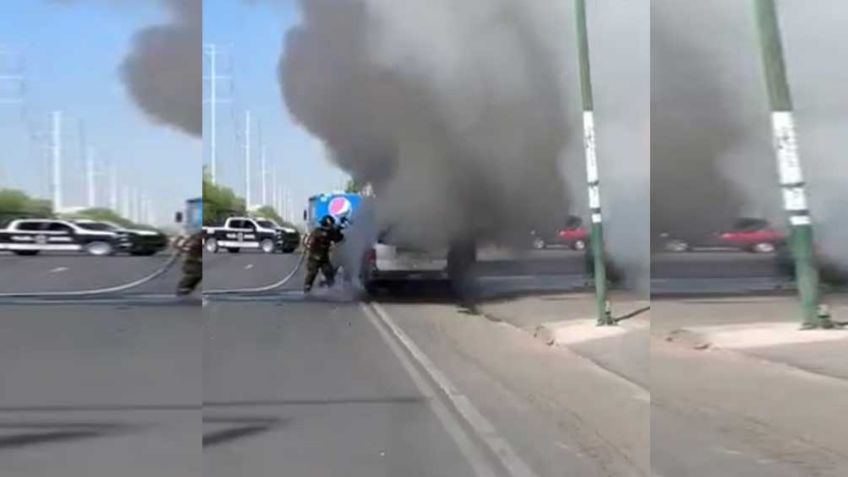 Arde vehículo sobre boulevar Colosio en Hermosillo; conductor salió antes de que explotara
