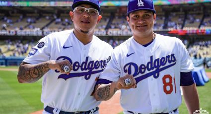 ¡De lujo! Mexicanos Julio Urías y Víctor González presumen su anillo de campeonato con Dodgers