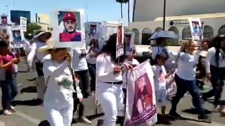 "Hijo escucha, tu madre está en la lucha": Así marcharon las Buscadoras de Sonora en Hermosillo