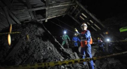 Mueren dos ingenieros tras derrumbe de una mina en SLP; su auto quedó enterrado a 360 metros