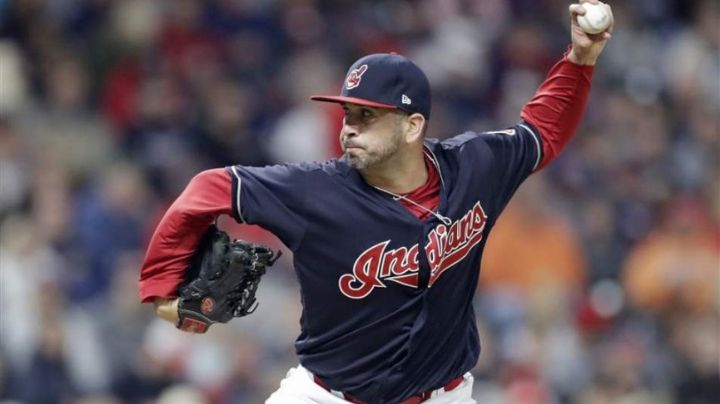 Óliver Pérez regresa a México; llega a los Toros de Tijuana