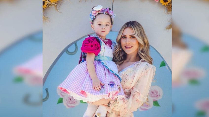 ¿Se burla de Ángela Aguilar? Fernanda Gómez, novia del 'Canelo', hace esto con su hija