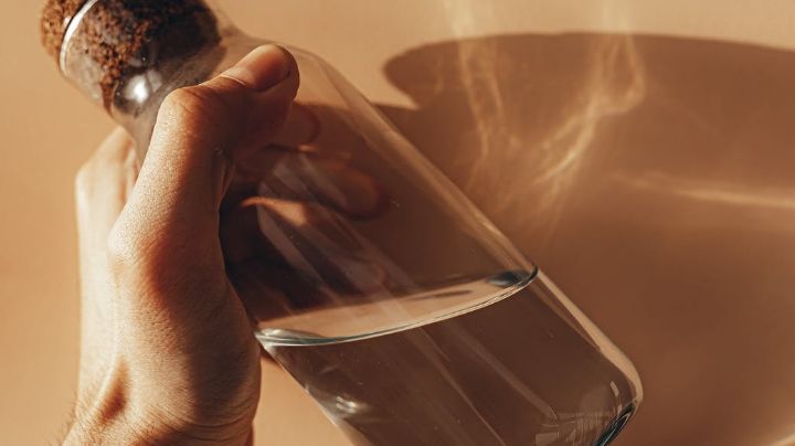 Modelo se rehúsa a volver a tomar agua; no la ha bebido desde hace 9 años y así sobrevive