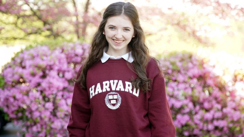 VIDEO: Adolescente logra entrar a Harvard y hace llorar a Instagram por odiar la letra 'S'