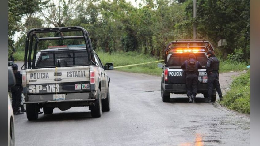 Semidesnudo y con huellas de tortura, localizan el cadáver de un hombre en carretera