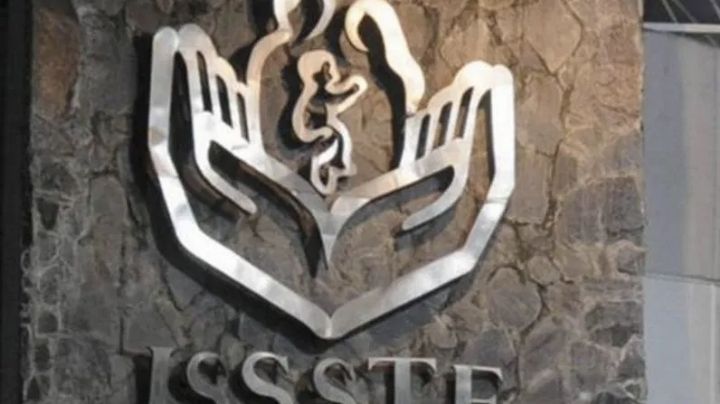 Tras felicitar a los maestros, Issste asegura que el regreso a clases reactivaría la economía