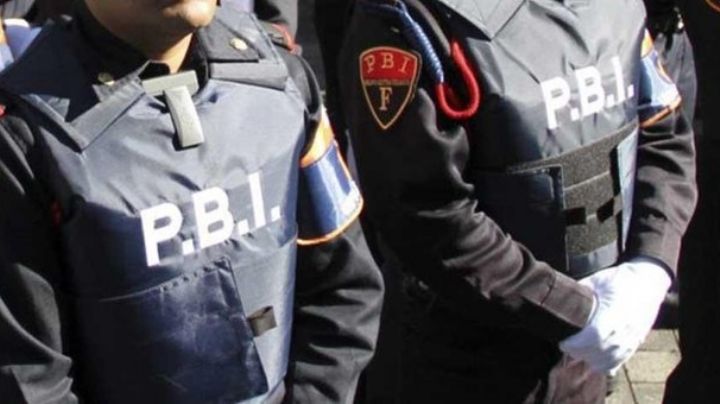 Uniformado honesto: Elemento de la Policía Bancaria encuentra y devuelve cheque por 40 mdp