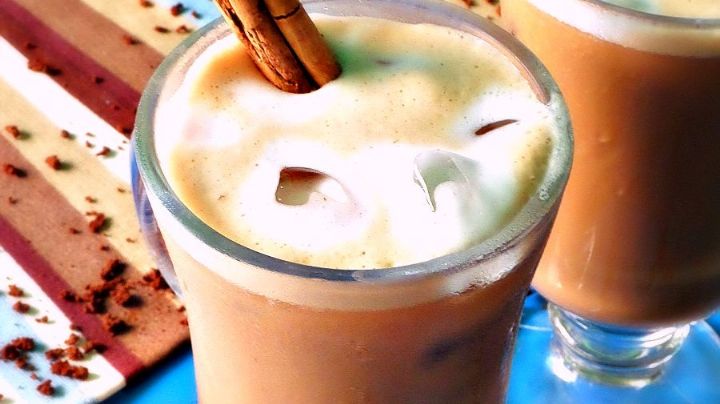 ¡Deliciosa y refrescante! Disfruta de esta cremosa agua de café y chocolate