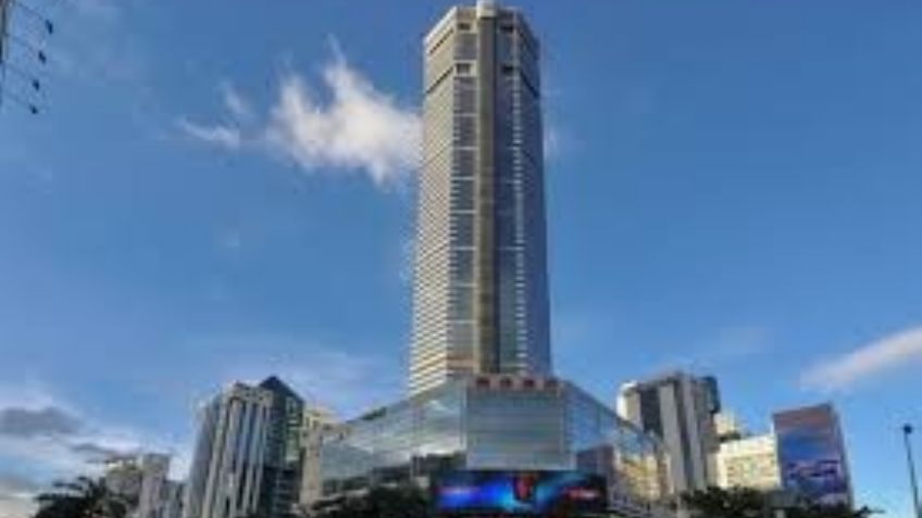 VIDEO: ¡Se va a caer! Este rascacielos en China se tambalea y asusta a cientos de personas