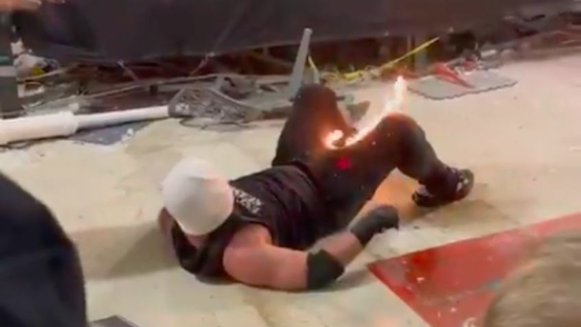 Impactante VIDEO: Pelea de lucha libre acaba en incendio; rival le prende fuego