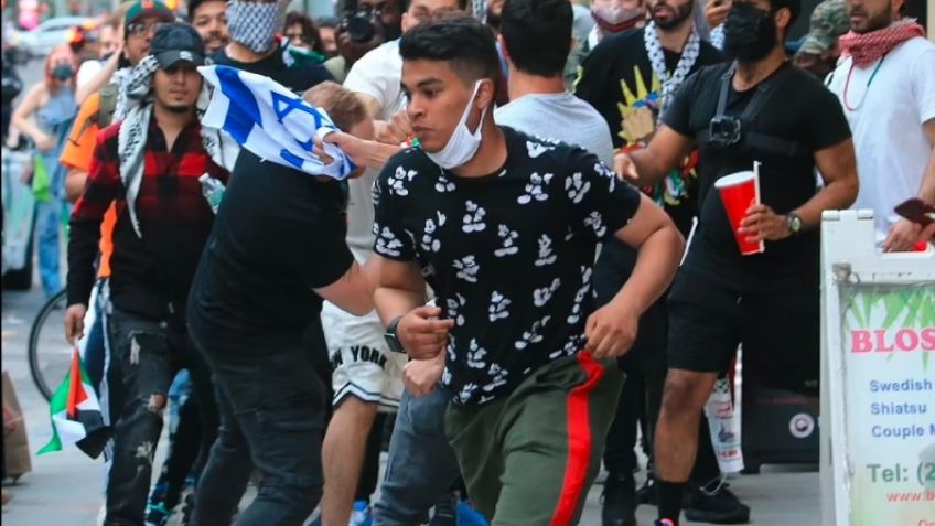 ¡Estalla la violencia! Chocan grupos propalestinos contra projudíos en Nueva York