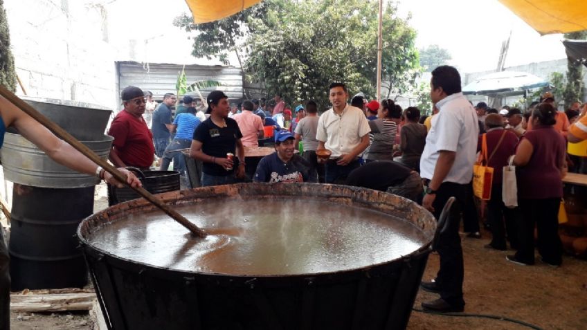 De Tlaxcala para el mundo: Averigua qué es el mole prieto; esconde un fantástico ritual