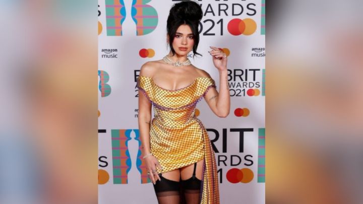 ¡Divina! Dua Lipa enamora todo Instagram al posar en atrevido atuendo rosado