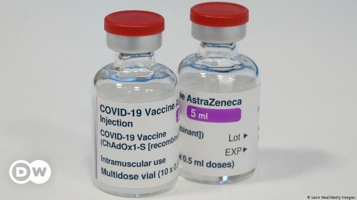 Covid-19: 2 dosis de vacuna AstraZeneca generaría eficacia de entre 85% y 90%, según estudio