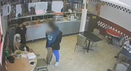 Madre adolescente deja a su bebé en manos de una desconocida en un restaurante y se marcha