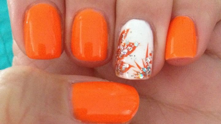 Moda juvenil: Opta por fantásticos diseños de uñas en naranja; será el color del verano 2021