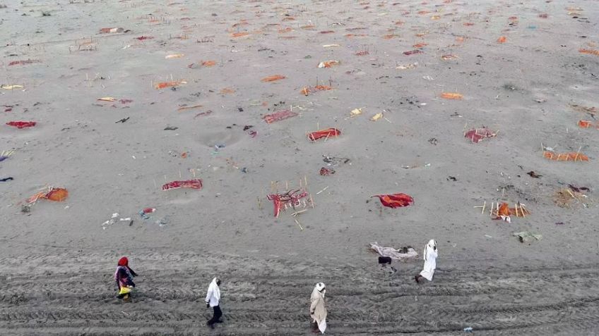FUERTES IMÁGENES: ¡Macabro! Hallan cientos de pacientes de Covid-19 enterrados cerca del río
