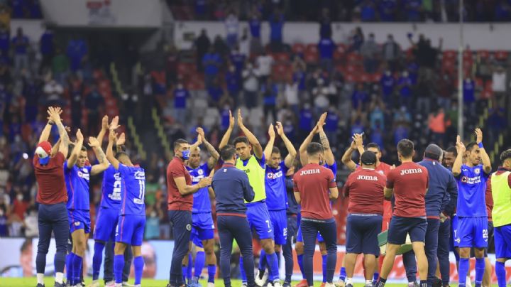 Cruz Azul domina al Pachuca y mantiene vivo su sueño de ganar la Liga MX