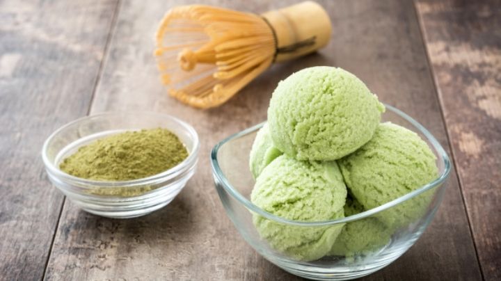 Refresca tus tardes de domingo con este sabroso y saludable helado de matcha